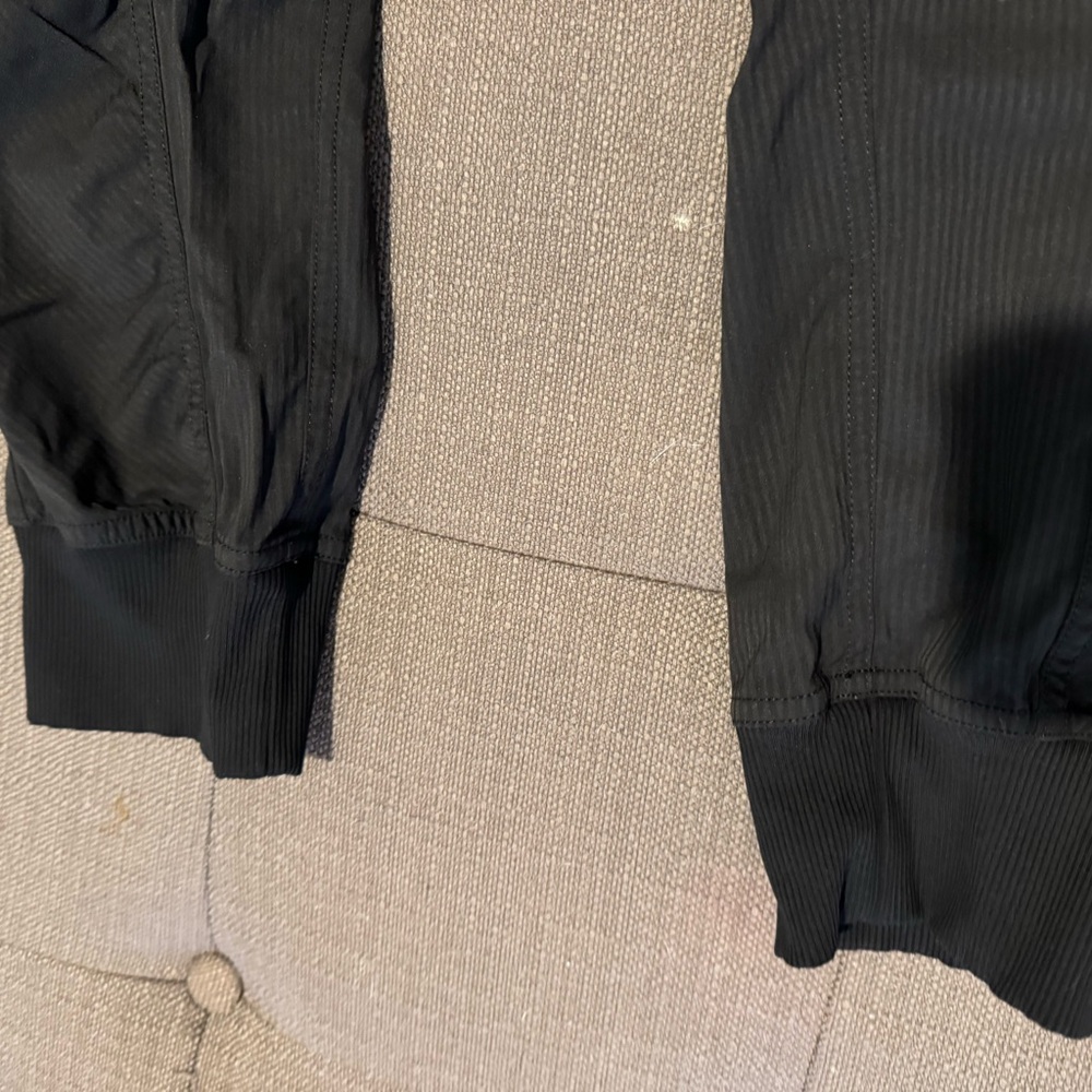 Lululemon Dance studio mid rise jogger full length size 2 black never worn xs